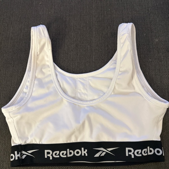 Girls sport bra - Picture 1 of 3